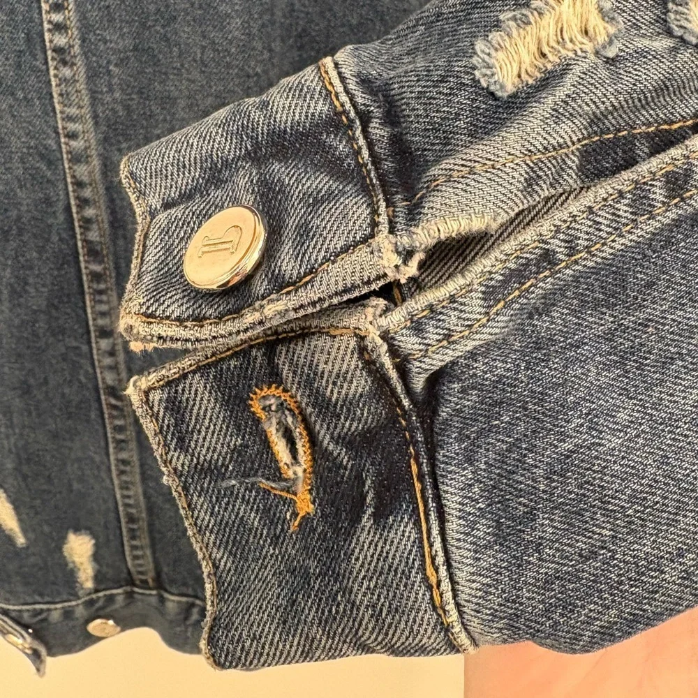 Anthropologie Pilcro Embellished Distressed Denim Trucker Jacket Size Small - Picture 16 of 16